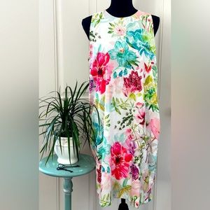 Charlie Paige Florals & Fauna Sheath Dress with Keyhole at back of Neck, M